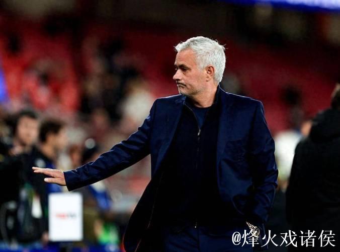 穆里尼奥逆境爆发：62岁传奇带队欧冠两连胜，排名狂升10位